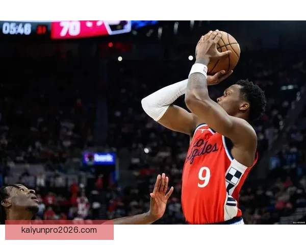 快船大胜猛龙横扫对手小卡砍27分马瑟林加兰合力高分